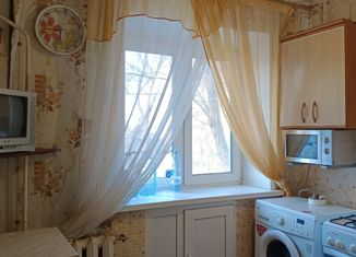 Продается 2-комнатная квартира, 43.2 м2, Саратовская область, проспект Строителей, 43