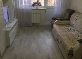 Продаю трехкомнатную квартиру, 58.2 м2, Самара, улица Антонова-Овсеенко, 18, метро Спортивная