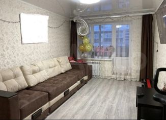 Продам 2-комнатную квартиру, 60 м2, Бирск, Интернациональная улица, 161В