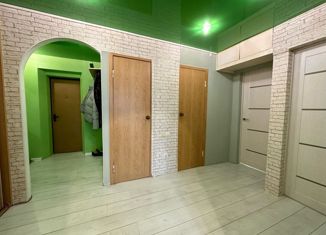 Продаю двухкомнатную квартиру, 52 м2, Гурьевск, Строительная улица, 33