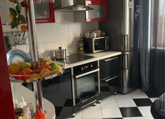 Продам комнату, 90 м2, Красноярск, проспект 60 лет Образования СССР, 7, жилой район Солнечный