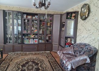 Продам 3-комнатную квартиру, 79 м2, Пермский край, улица Островского, 8