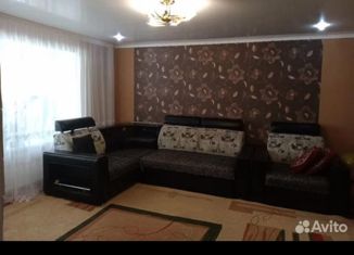 Продаю трехкомнатную квартиру, 67 м2, Мамадыш, улица Давыдова, 155