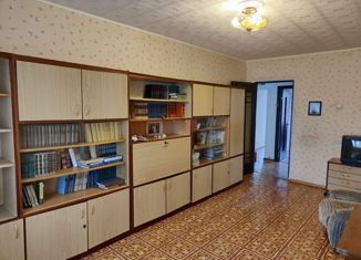 Продажа 2-ком. квартиры, 53 м2, Кингисепп, 2-я линия, 51