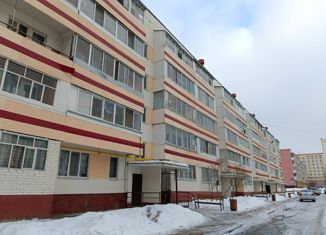 Продам 2-ком. квартиру, 44.2 м2, Нижнекамск, проспект Химиков, 12Б