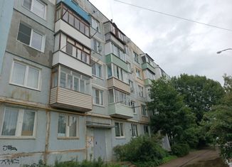 Продается трехкомнатная квартира, 63.4 м2, Гагарин, улица Строителей, 159