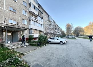 Трехкомнатная квартира на продажу, 60.8 м2, Пермь, Уссурийская улица, 13, Орджоникидзевский район