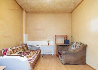 Трехкомнатная квартира на продажу, 56 м2, Среднеуральск, улица Школьников, 2