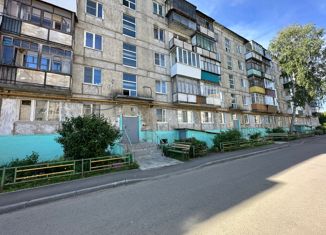 Продажа трехкомнатной квартиры, 49.9 м2, Верхний Уфалей, улица Бабикова, 50