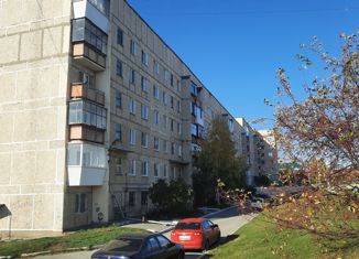 Продажа двухкомнатной квартиры, 49.8 м2, Полевской, улица Ломоносова, 14