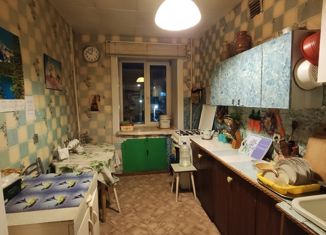 Продам 2-ком. квартиру, 50.8 м2, Великий Устюг, улица Кирова, 62