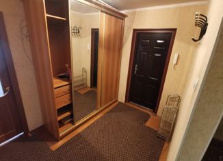 Продам 3-комнатную квартиру, 68.7 м2, Петропавловск-Камчатский, Дальняя улица, 26/1, микрорайон Кирпичики