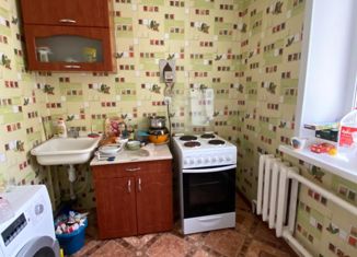 Продаю 1-ком. квартиру, 32 м2, Элиста, 1-й микрорайон, 1А, 1-й микрорайон