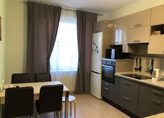 Продам 2-комнатную квартиру, 52.9 м2, Мурино, улица Шувалова, 11, ЖК Гринландия