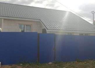 Продаю дом, 55 м2, поселок городского типа Алексеевка, Октябрьская улица, 42