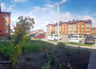 Продается двухкомнатная квартира, 57.8 м2, поселок городского типа Северный, микрорайон Радужный, 1А