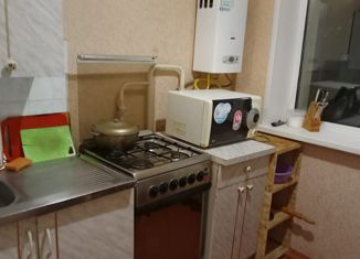 Сдам трехкомнатную квартиру, 62 м2, Альметьевск, проспект Строителей, 11