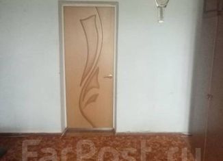 Продам 3-ком. квартиру, 58.1 м2, посёлок городского типа Лучегорск, 2-й микрорайон, 10