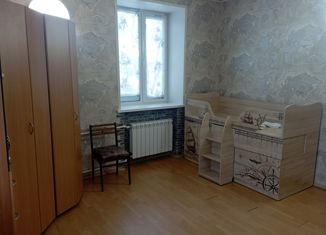 Продам 3-ком. квартиру, 76 м2, Ижевск, улица Орджоникидзе, 18, Южный жилой район