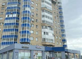 Продам 2-ком. квартиру, 40 м2, Омск, 3-я Енисейская улица, 32/2, Кировский округ