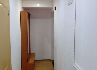 Сдача в аренду 2-комнатной квартиры, 43 м2, Губаха, улица Мичурина, 2