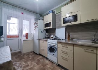 Продам 4-комнатную квартиру, 74.5 м2, Бугульма, улица 14 Павших, 29