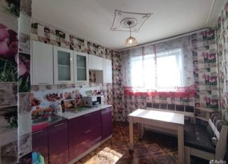 Продается 2-ком. квартира, 52.4 м2, поселок городского типа Бачатский, улица Л. Шевцовой, 68