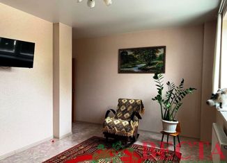 Продам трехкомнатную квартиру, 64 м2, поселок городского типа Черноморский, улица Суворова, 8