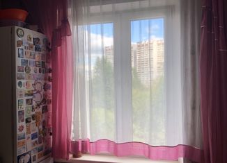 Продается трехкомнатная квартира, 59 м2, Москва, улица Кухмистерова, 14, станция Люблино