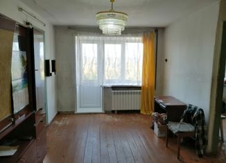 Трехкомнатная квартира на продажу, 55.3 м2, Осинники, улица Революции, 9