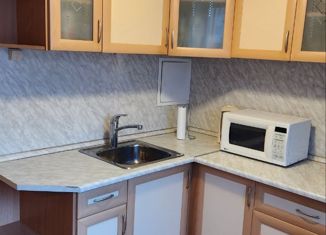 Продам 1-ком. квартиру, 40 м2, поселок Бугры, Школьная улица, 3