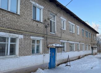 Продаю 3-ком. квартиру, 43 м2, поселок Приуральский, Центральная улица, 5
