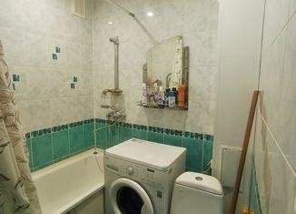 Продам 2-ком. квартиру, 43 м2, Камышин, 4-й микрорайон, 1-2