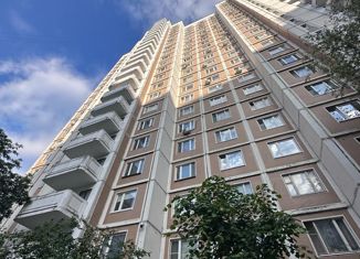 Продам 3-комнатную квартиру, 75.5 м2, Москва, метро Новопеределкино, Боровское шоссе, 40