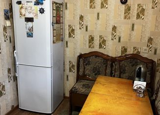 Трехкомнатная квартира на продажу, 64 м2, Палласовка, Юбилейная улица, 58А