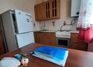 Трехкомнатная квартира на продажу, 61 м2, Калач-на-Дону, улица Чекмарева, 21