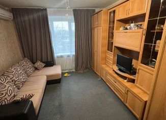 Продам комнату, 80 м2, Батайск, улица Гайдара, 7А