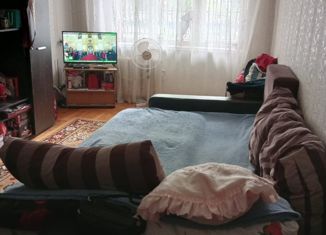 Продается 2-комнатная квартира, 43.5 м2, Черкесск, улица Доватора, 54, микрорайон Пештера