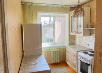 Продается 2-комнатная квартира, 44.3 м2, Братск, улица Пирогова, 2