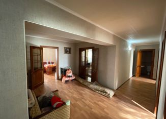 Продается 4-комнатная квартира, 120.1 м2, Казань, Чистопольская улица, 10/8, Московский район