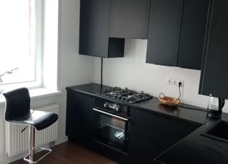 Трехкомнатная квартира на продажу, 85.8 м2, Дмитров, Луговая улица, 14