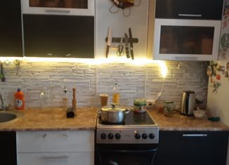 Продается 3-ком. квартира, 66 м2, посёлок Тура, улица Нефтяников, 7