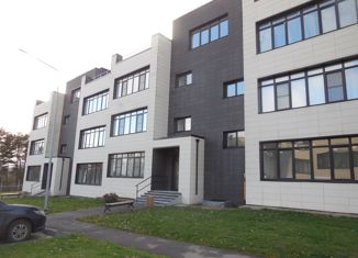 Продам квартиру студию, 39 м2, Малоярославец, улица Медвежья Поляна, 1к1