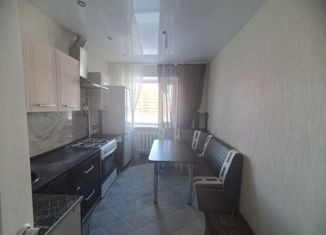 Сдам в аренду трехкомнатную квартиру, 68 м2, Тюменская область, Ямальская улица, 9