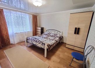 Продам двухкомнатную квартиру, 53 м2, Череповец, проспект Луначарского, 20