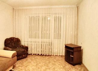 Продается 2-ком. квартира, 41 м2, Нижнекамск, проспект Химиков, 95