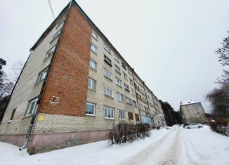 Продаю 1-ком. квартиру, 19 м2, Новоуральск, улица Фурманова, 39