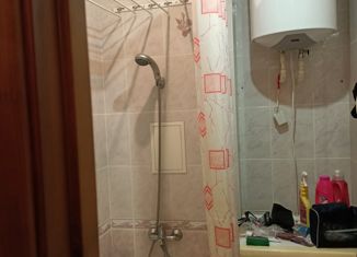 Продаю 4-комнатную квартиру, 128.7 м2, Новотроицк, Комсомольский проспект, 4