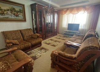 Продаю четырехкомнатную квартиру, 135 м2, Нальчик, улица Ю.А. Гагарина, 20Б, район Аэропорт