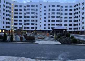 Продаю двухкомнатную квартиру, 58 м2, Ставрополь, микрорайон № 35, улица 45-я Параллель, 87